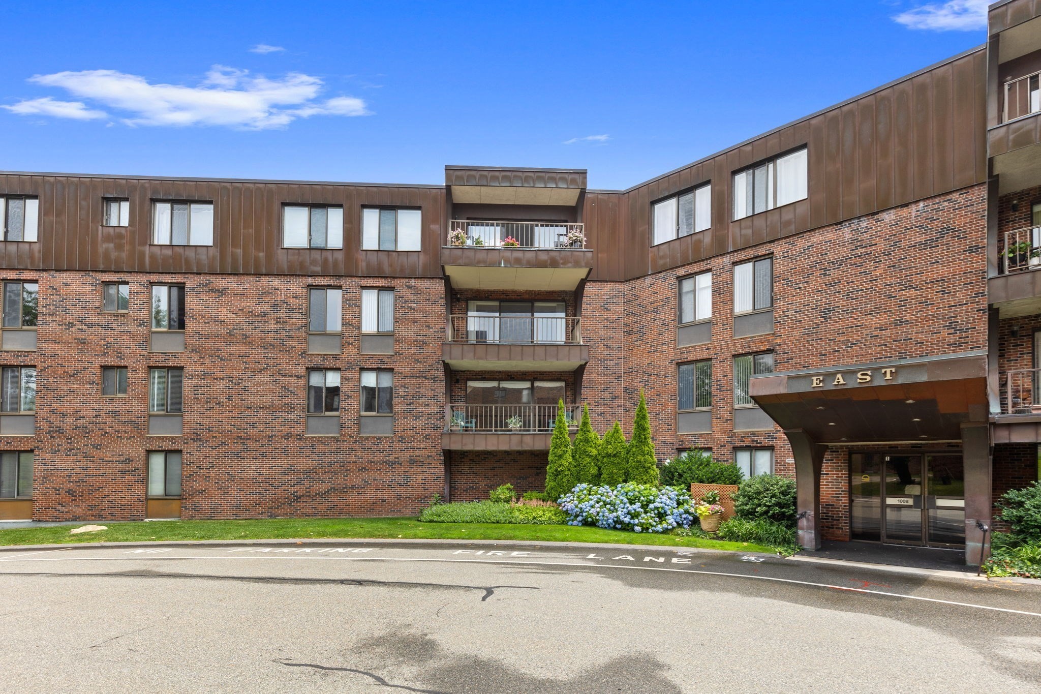 1002 Paradise Rd Unit 1C, Swampscott, MA 01907 - Image 28