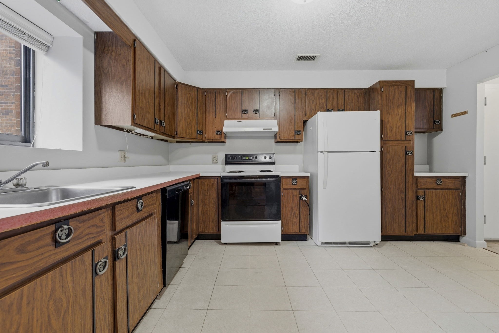 1002 Paradise Rd Unit 1C, Swampscott, MA 01907 - Image 5