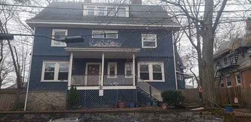 52 Lanark Rd, Apt 1