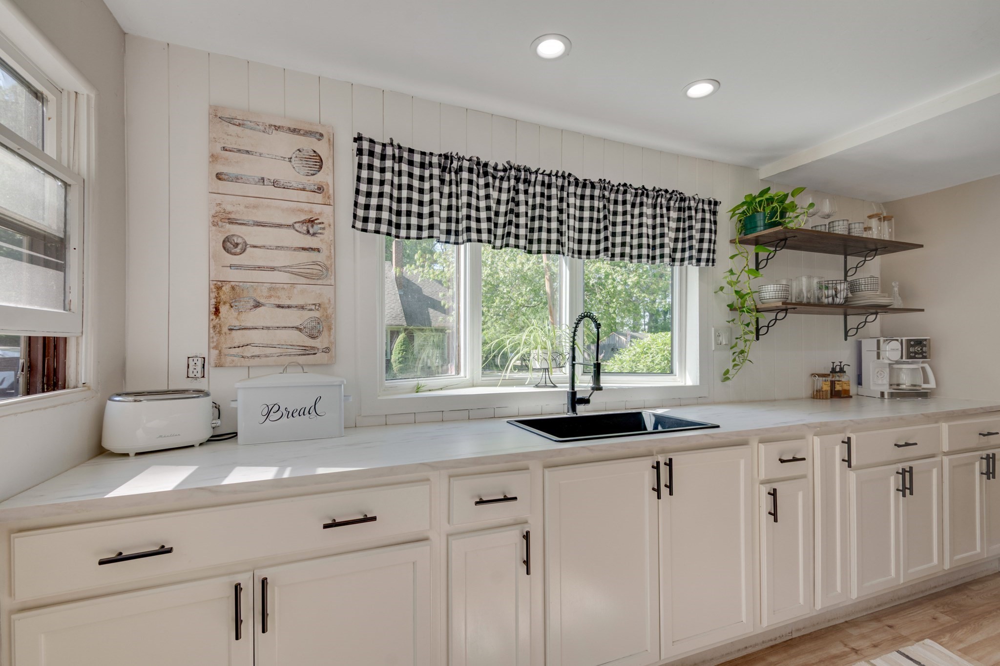 254 Lakeside Road, Hanson, MA 02341