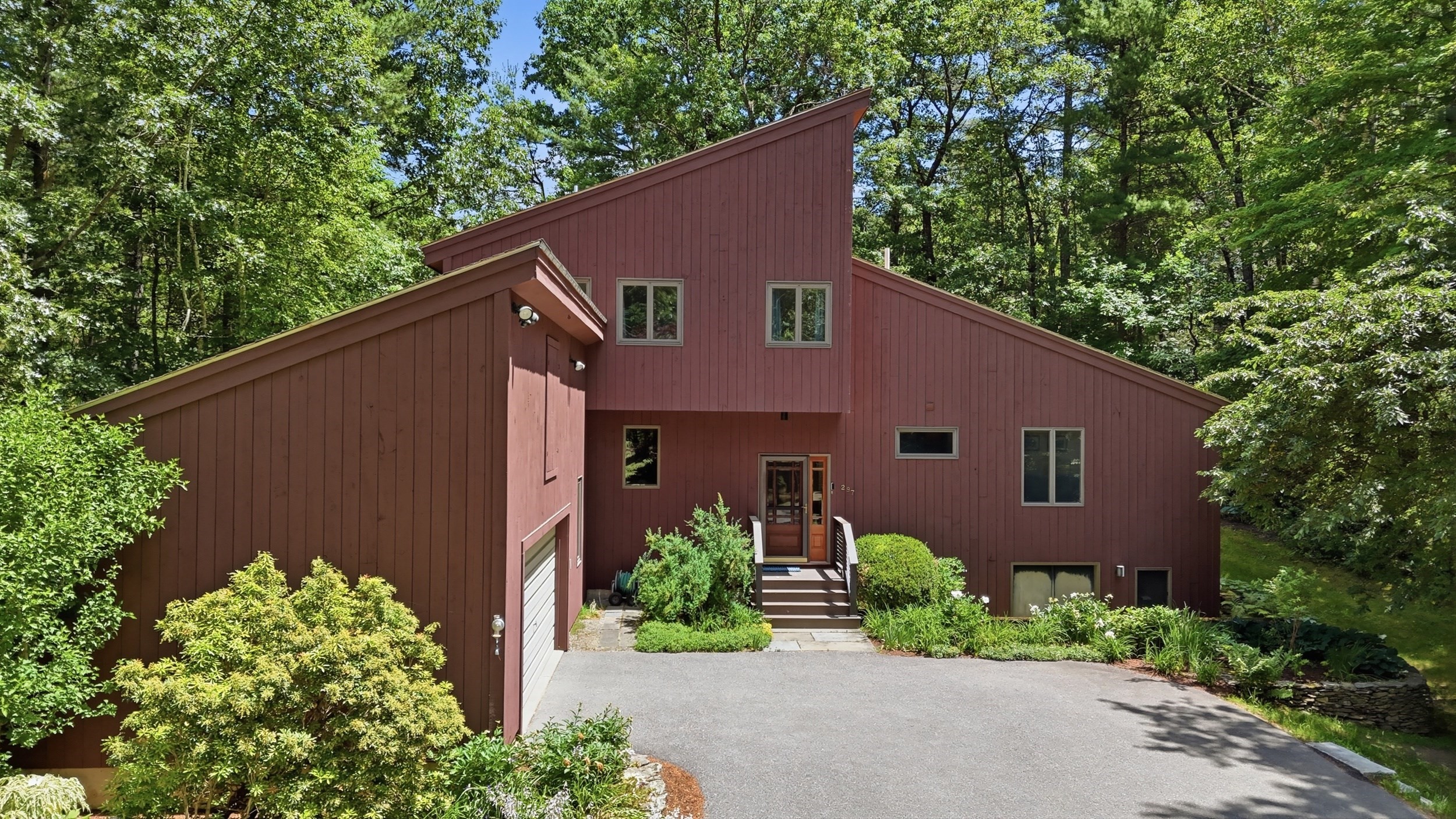 297 Reedy Meadow Rd, Groton, MA 01450