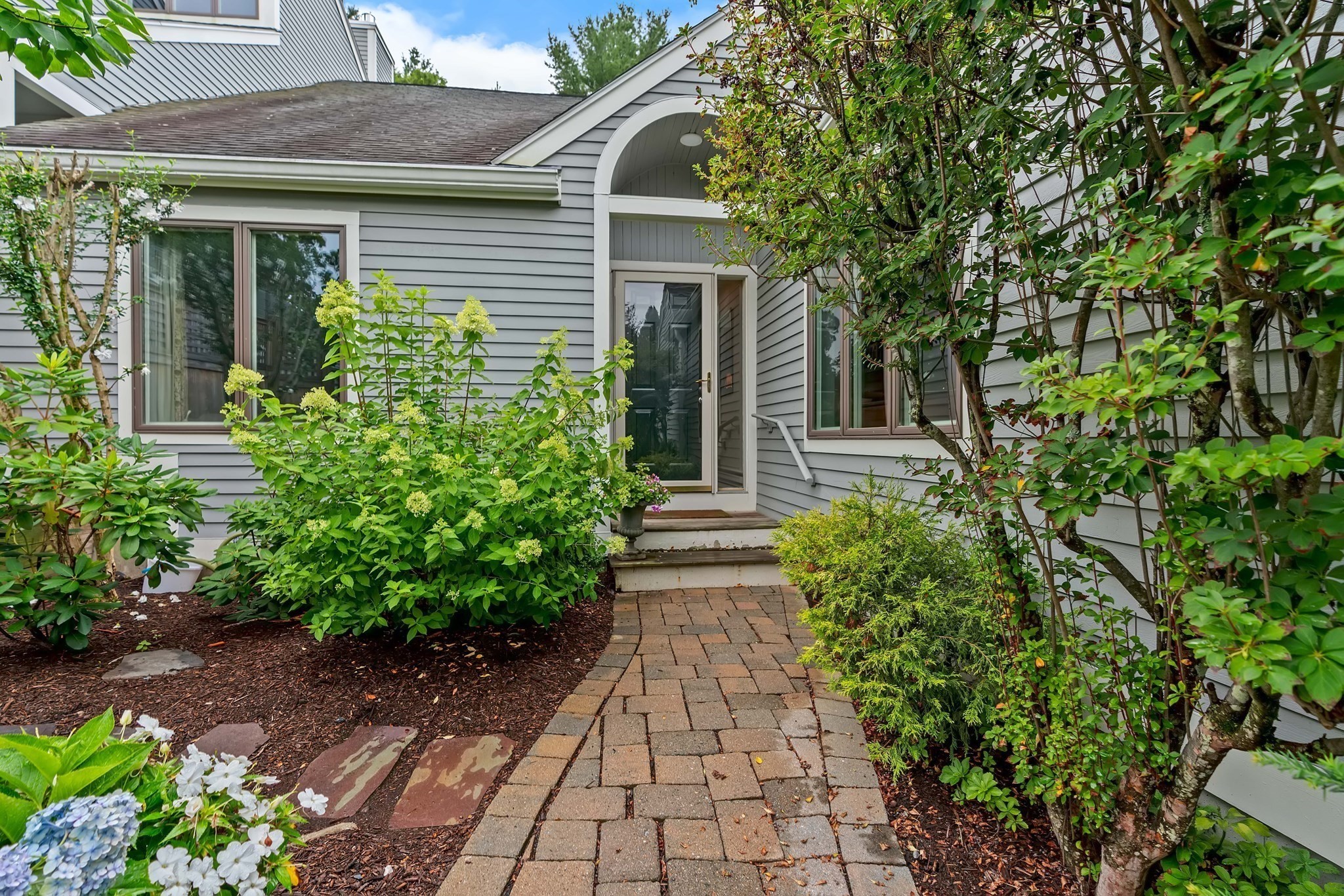 64 Pickwick Way Unit 64, Wayland, MA 01778