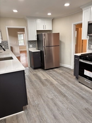72 Edward St, Apt 1