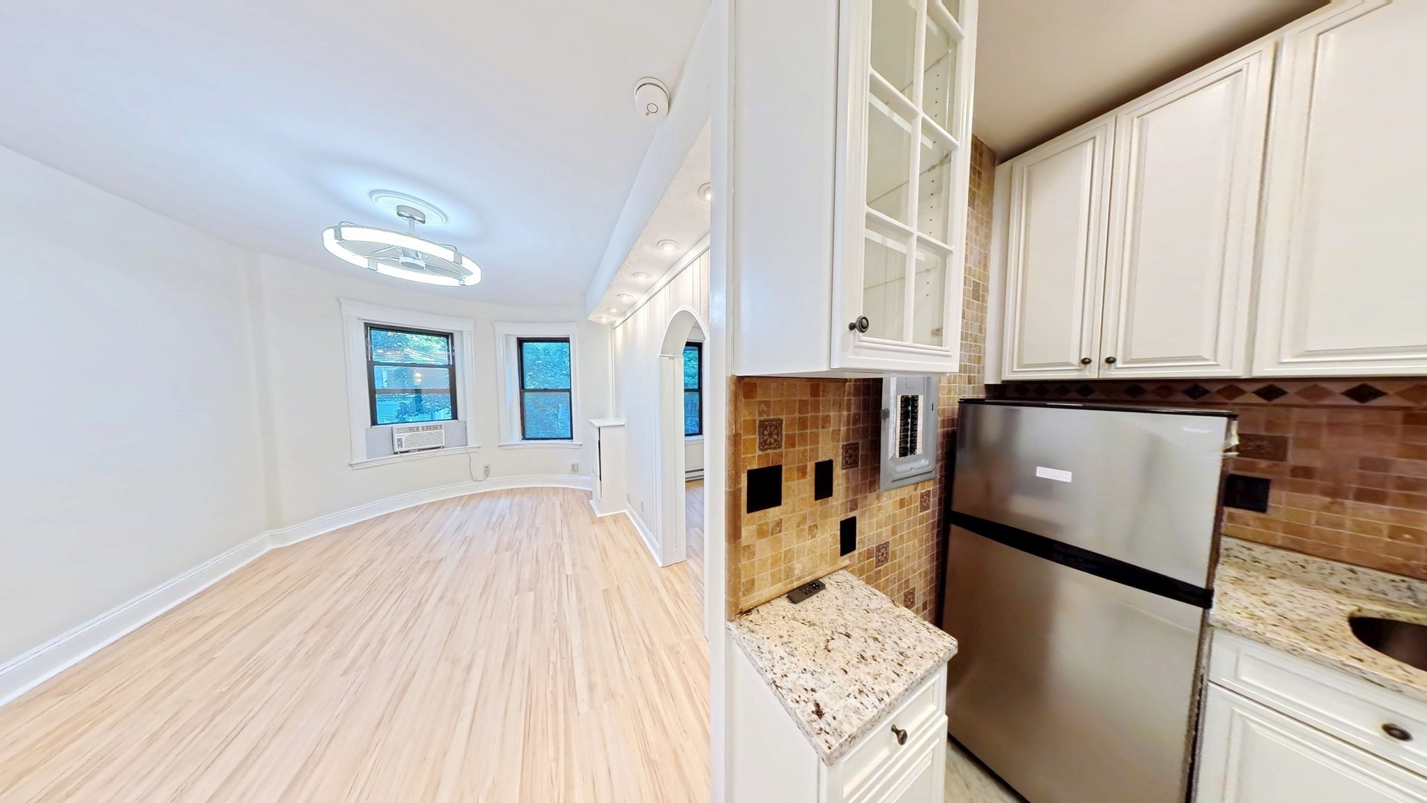 40 Winchester St Unit 8, Brookline, MA 02446