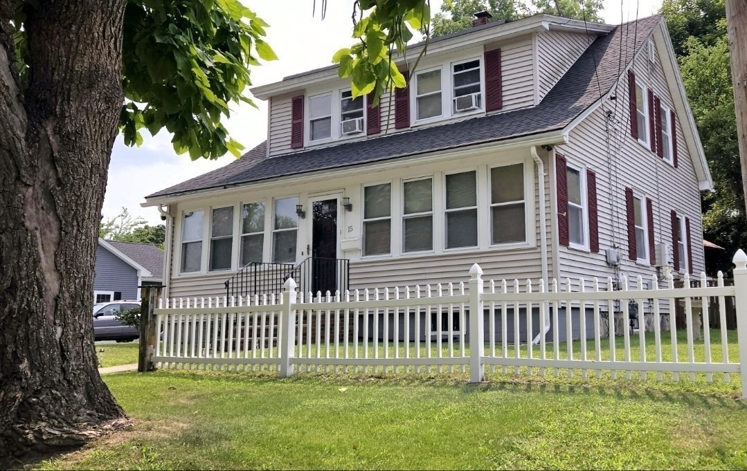 15 Dinsmore Street, Lowell, MA 01852