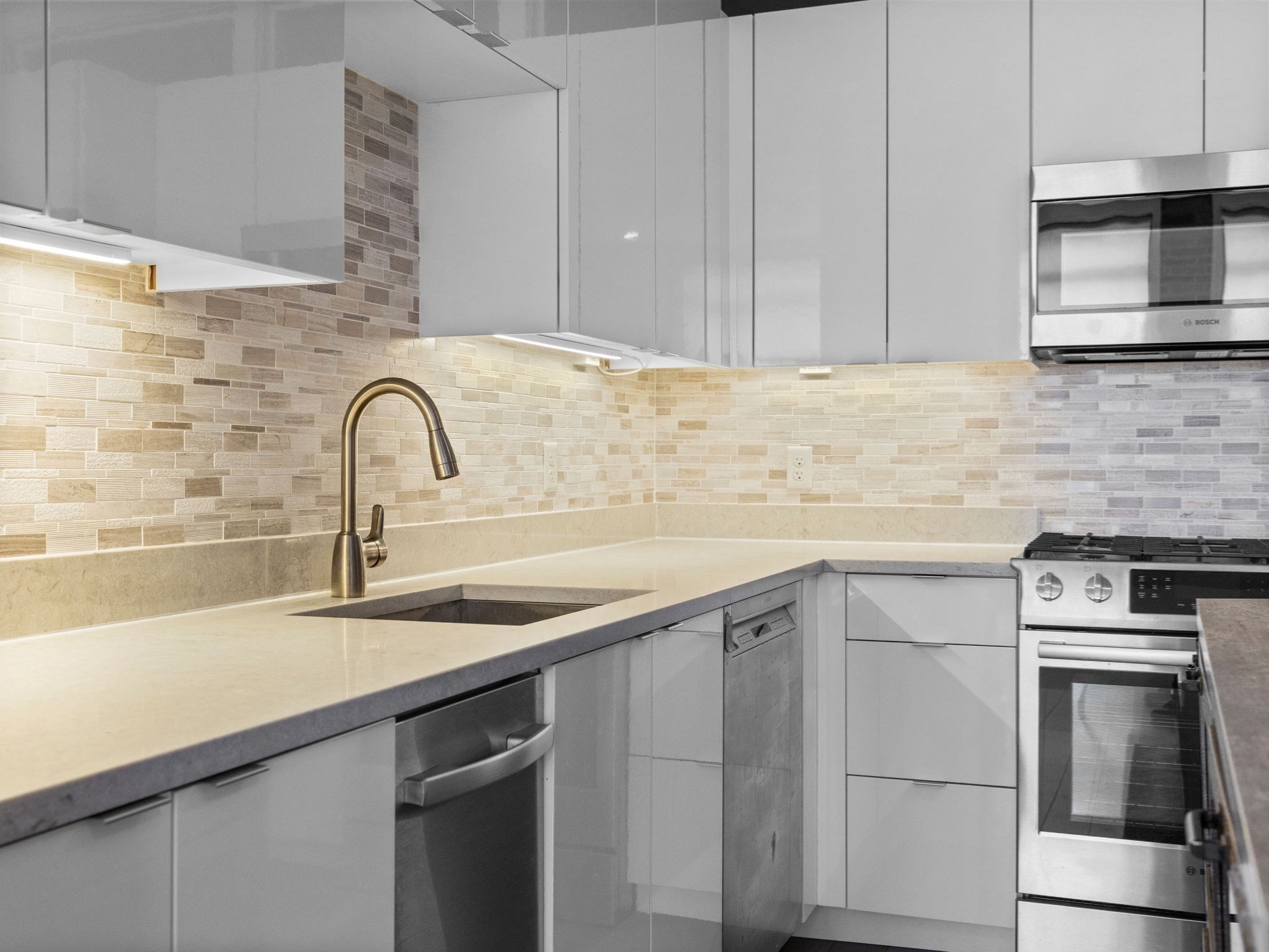 121 Portland St Unit 304, West End, Boston, MA 02114 - Image 9