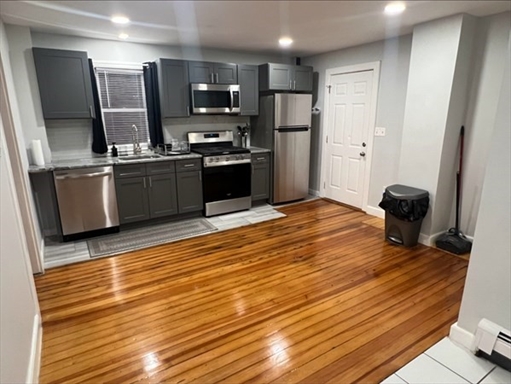 122 Central ave, Apt 1