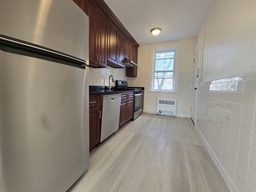 183 Kent, Apt 5