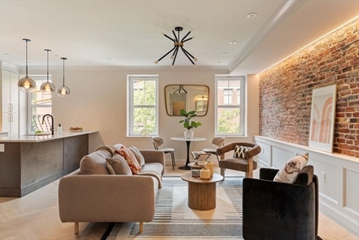 75 Lubec, Apt 5-PH