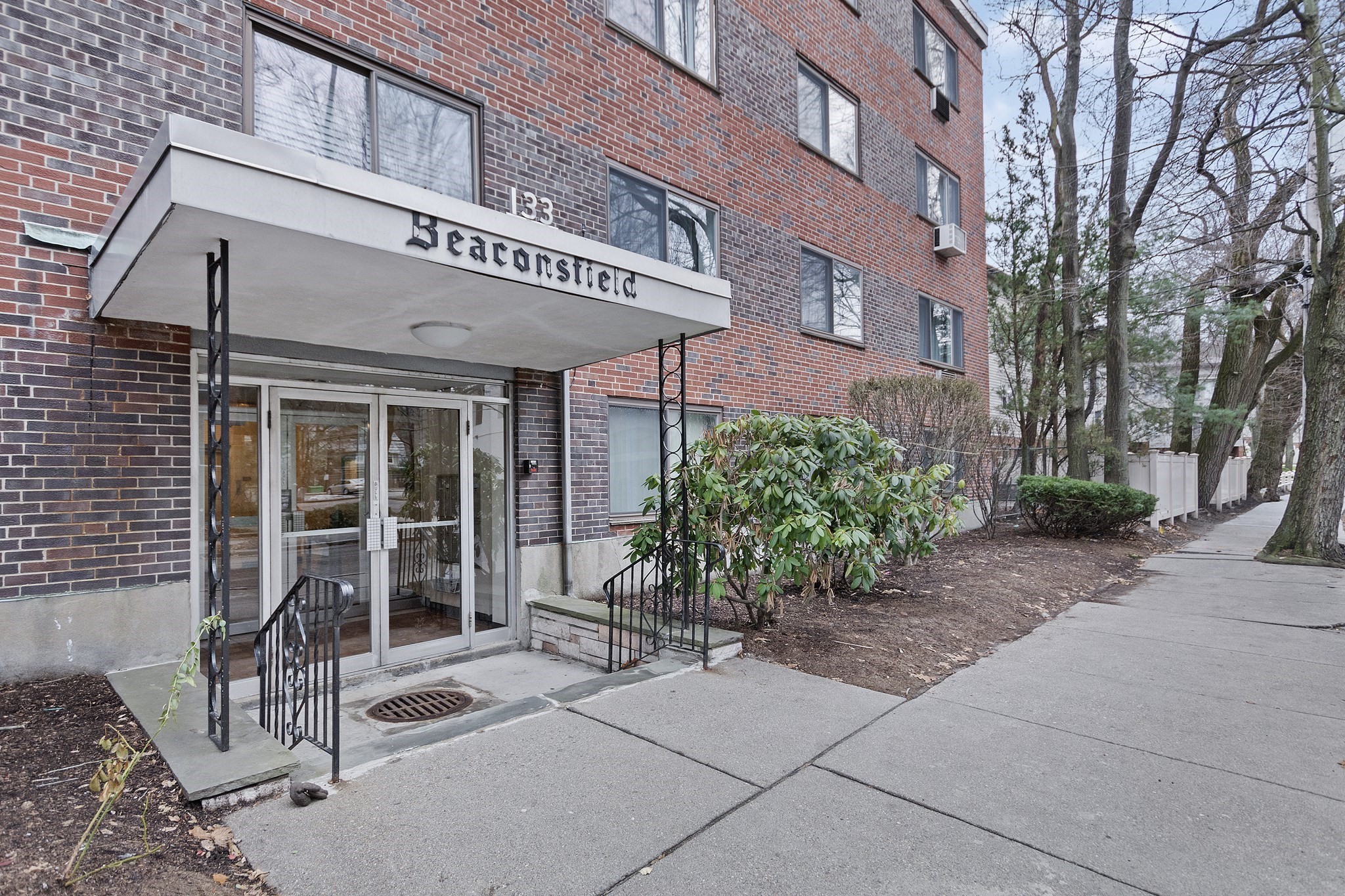 133 Beaconsfield Rd Unit 44, Brookline, MA 02445