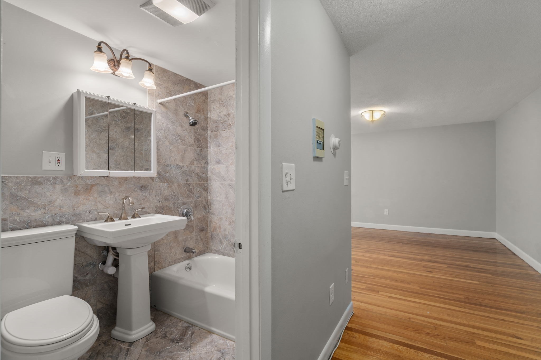 133 Beaconsfield Rd Unit 44, Brookline, MA 02445 - Image 8