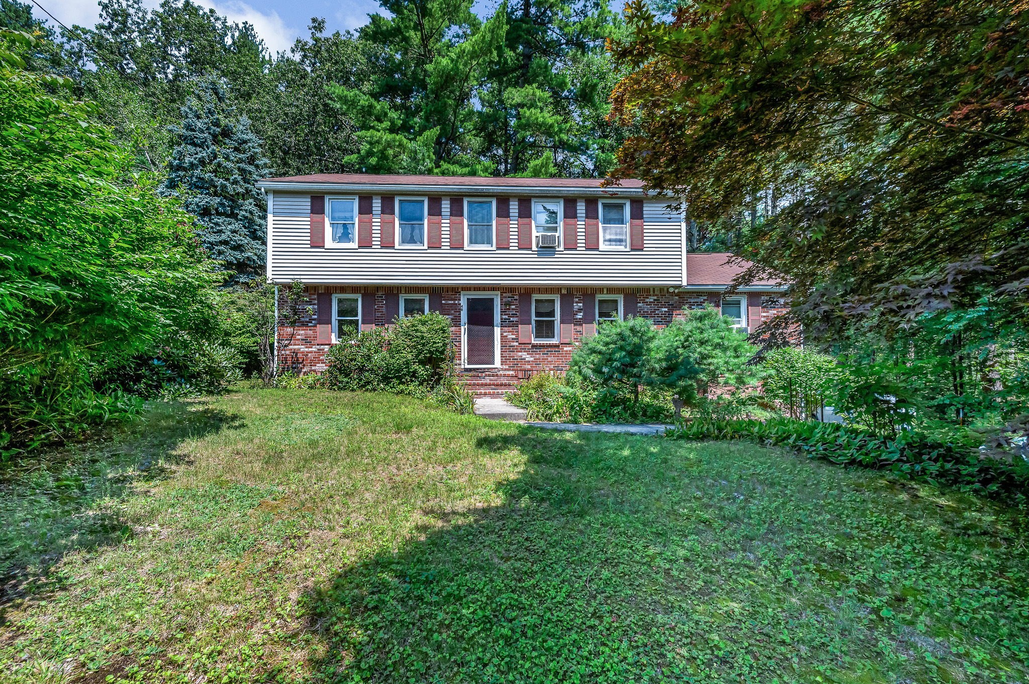 48 Cannington St, Lowell, MA 01854
