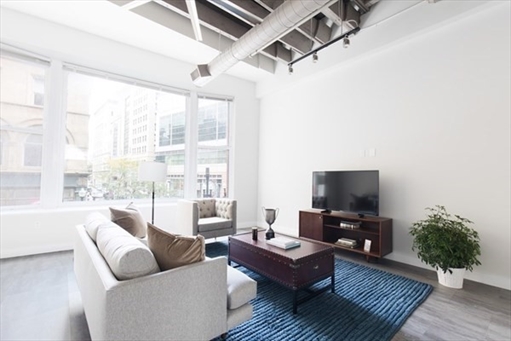 630 Washington, Apt 207
