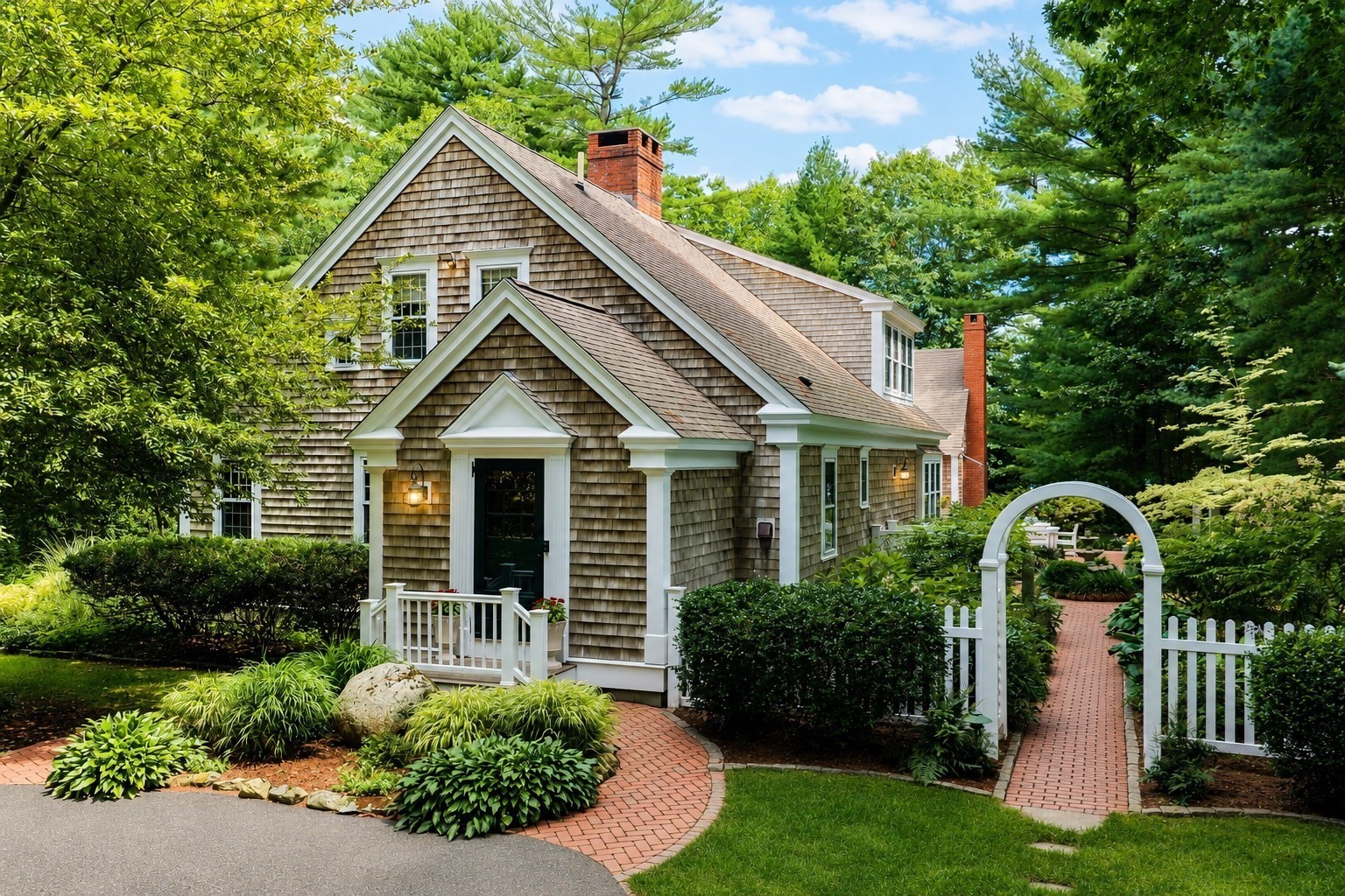 5 Elders Pond Drive, Lakeville, MA 02347
