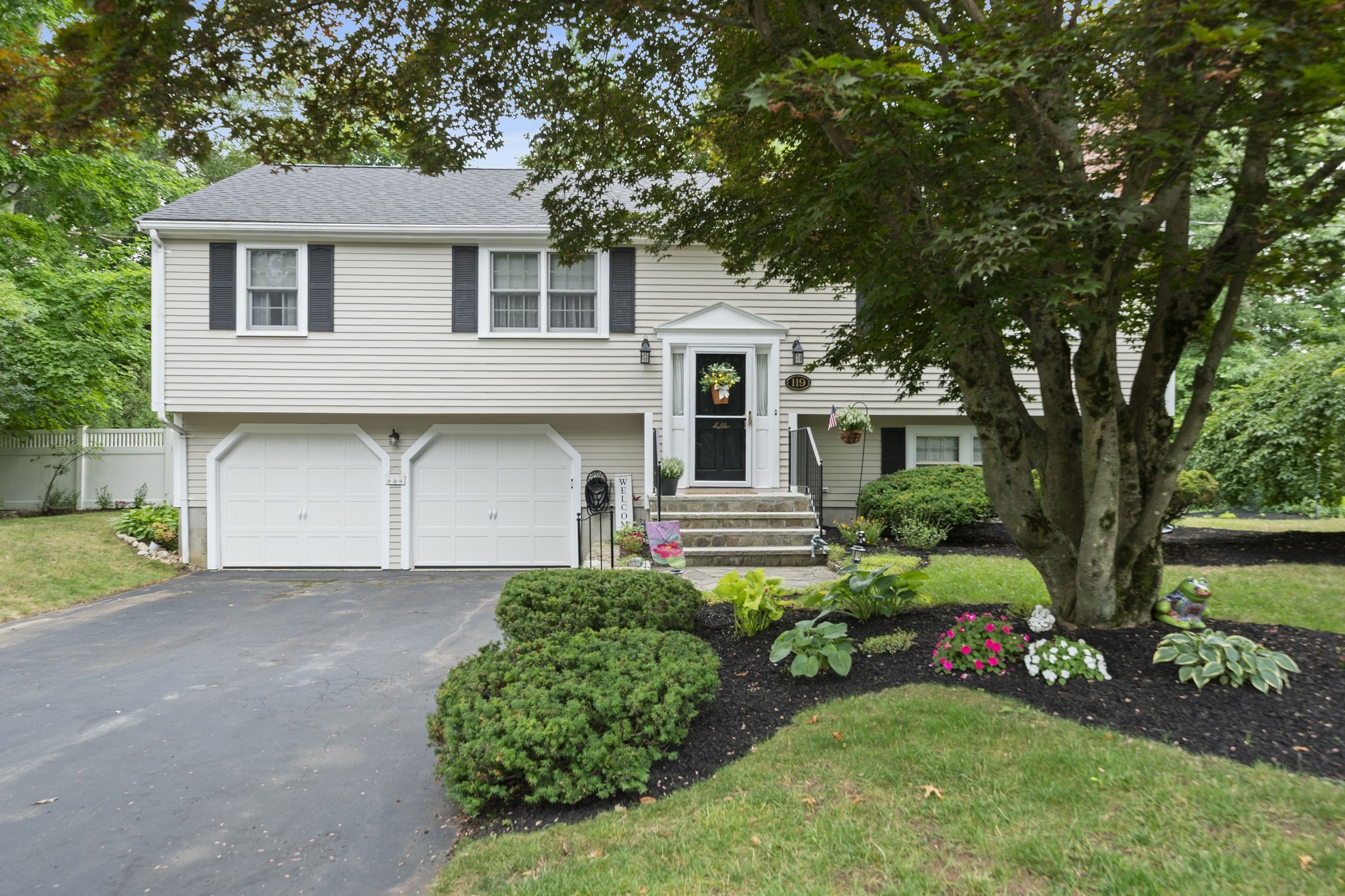 119 Hall Dr, Norwell, MA 02061