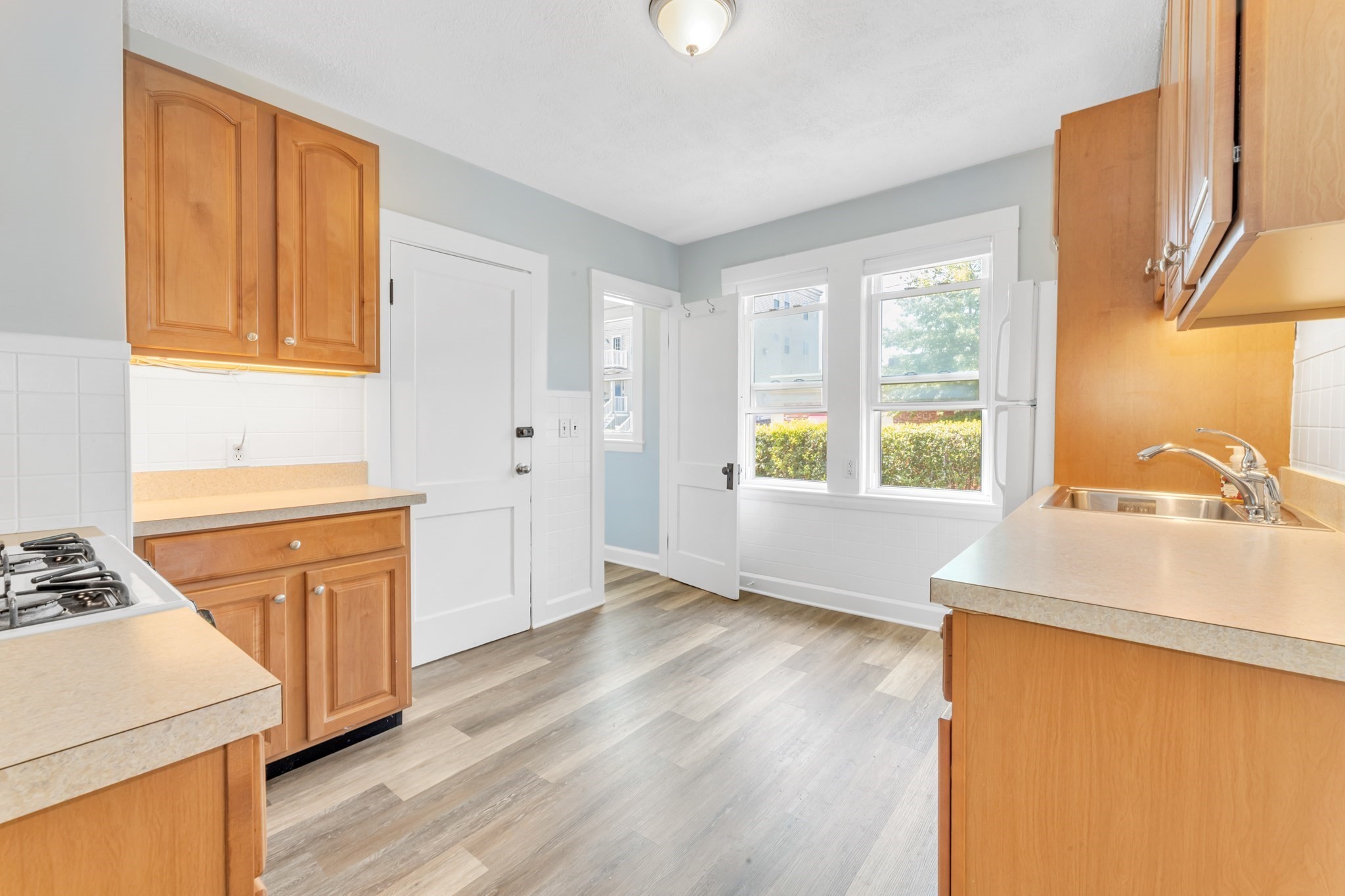 21 Bradwood St, Roslindale, Boston, MA 02131 - Image 13