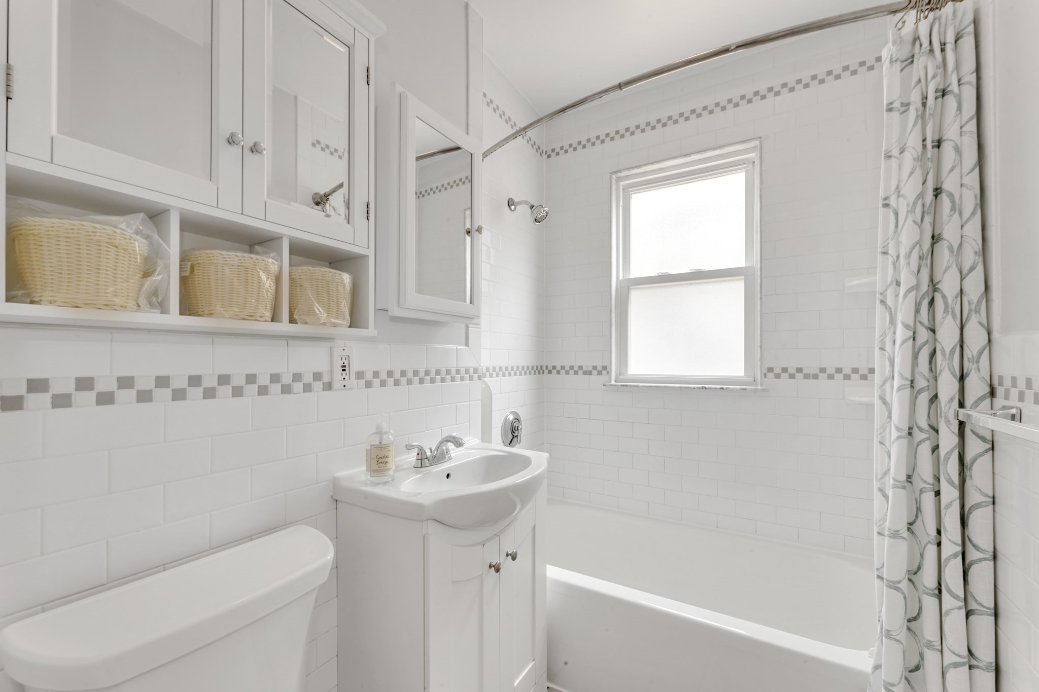 21 Bradwood St, Roslindale, Boston, MA 02131 - Image 8