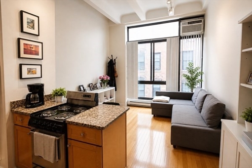 12 Stoneholm St, Apt 329