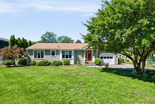 15 Fenmere Ave