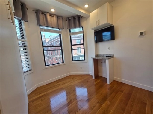 16 Fifth St, Apt 11