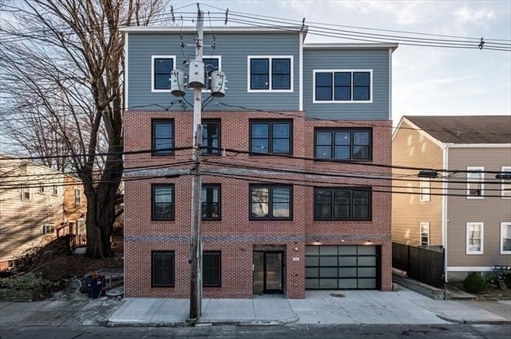 119-121 Addison St, Apt 5