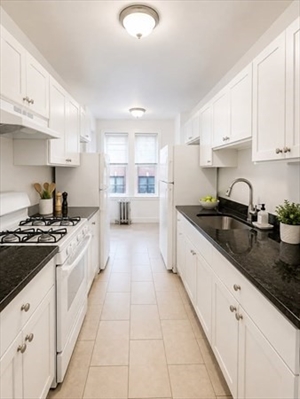 10 YEAMANS ST, Apt 9