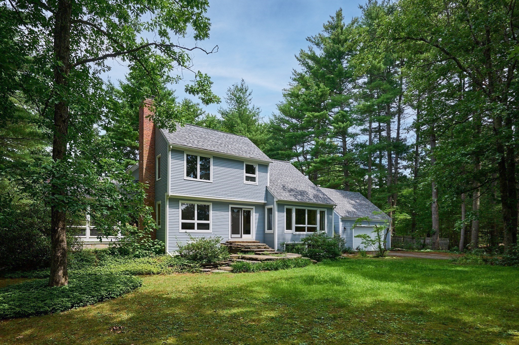 494 Station Rd, Amherst, MA 01002