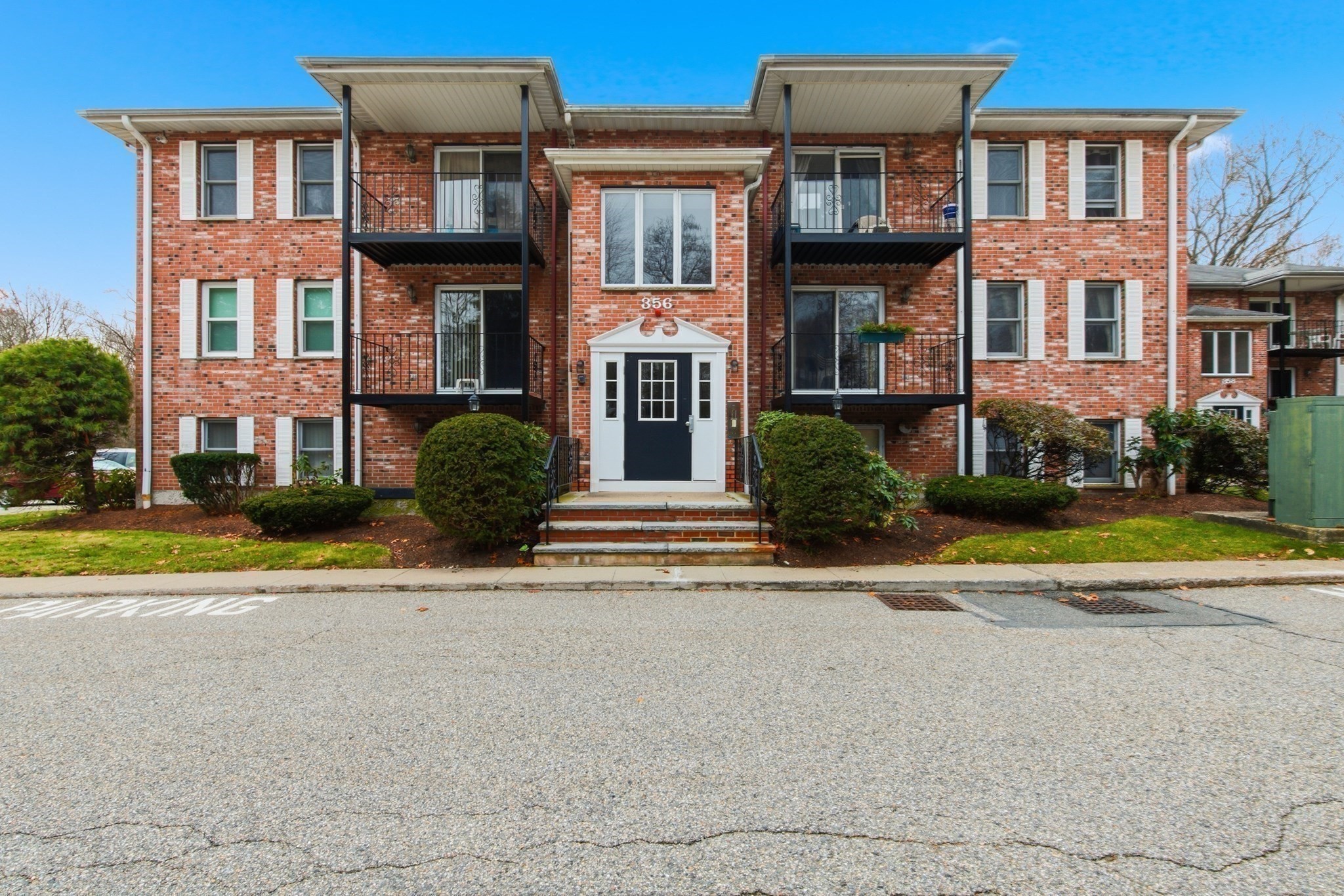 356 Neponset St Unit L, Canton, MA 02021