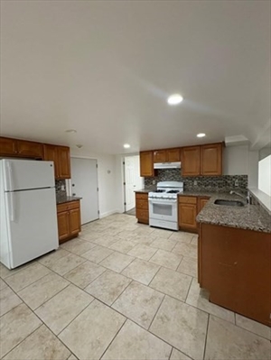 34 FRANKLIN AVE, Apt 11