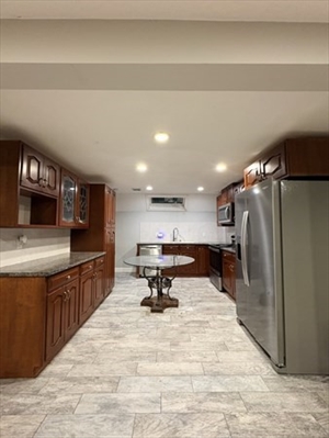 86 Maple Street, Apt 1