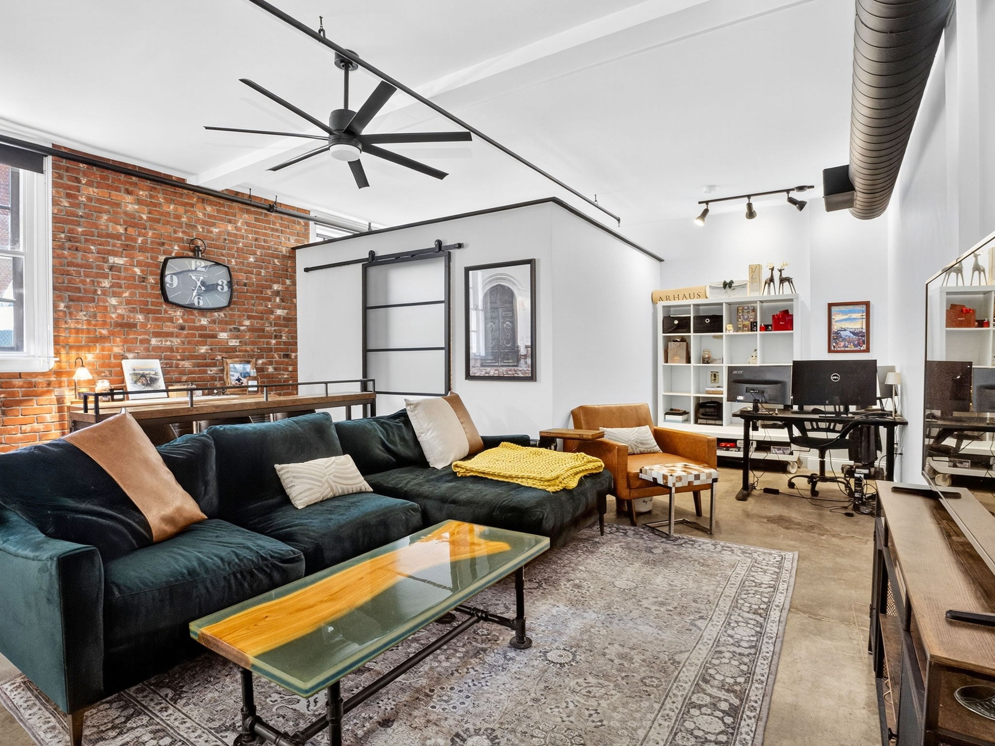 7 Crombie St Unit 4, Salem, MA 01970