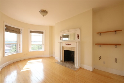 156 Harvard St, Apt 8