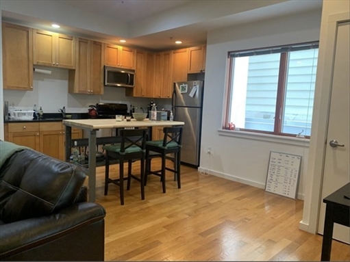 2 Beech Street, Apt 301