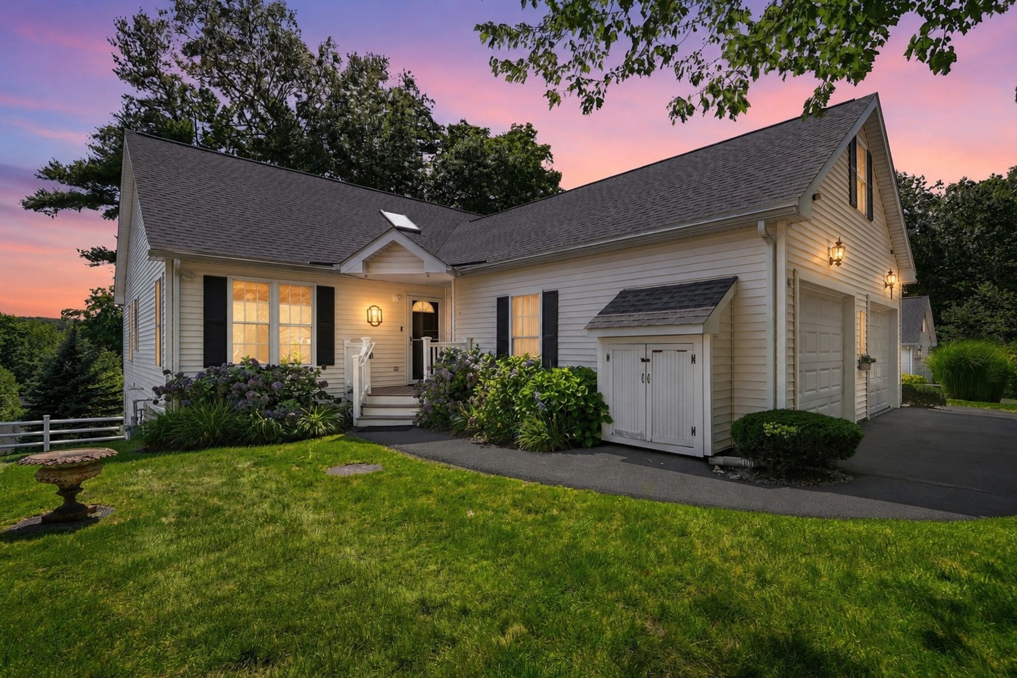 48 William Onthank Ln Unit 48, Southborough, MA 01772