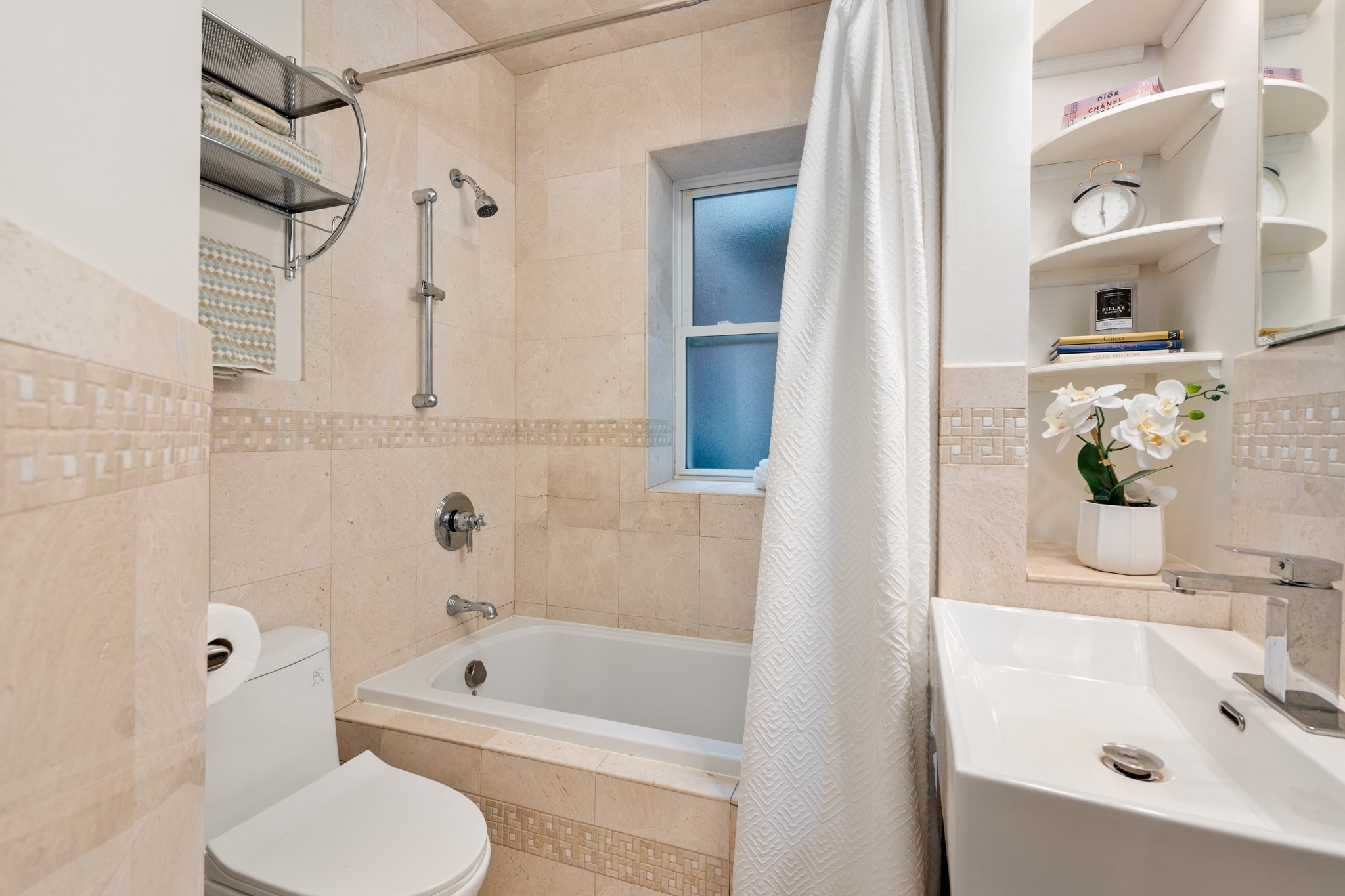 1724 Beacon St Unit 1, Brookline, MA 02445 - Image 11