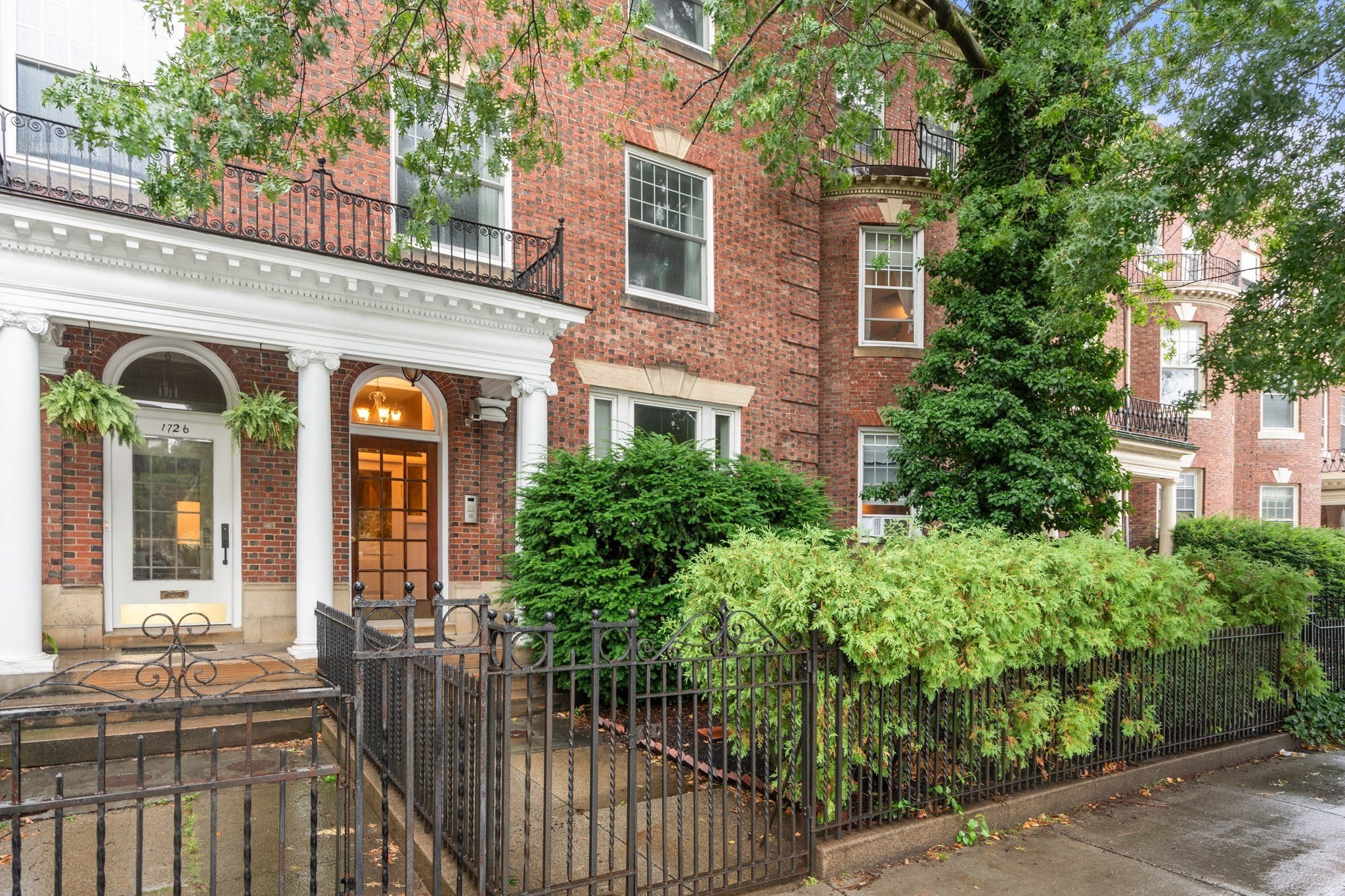 1724 Beacon St Unit 1, Brookline, MA 02445 - Image 16