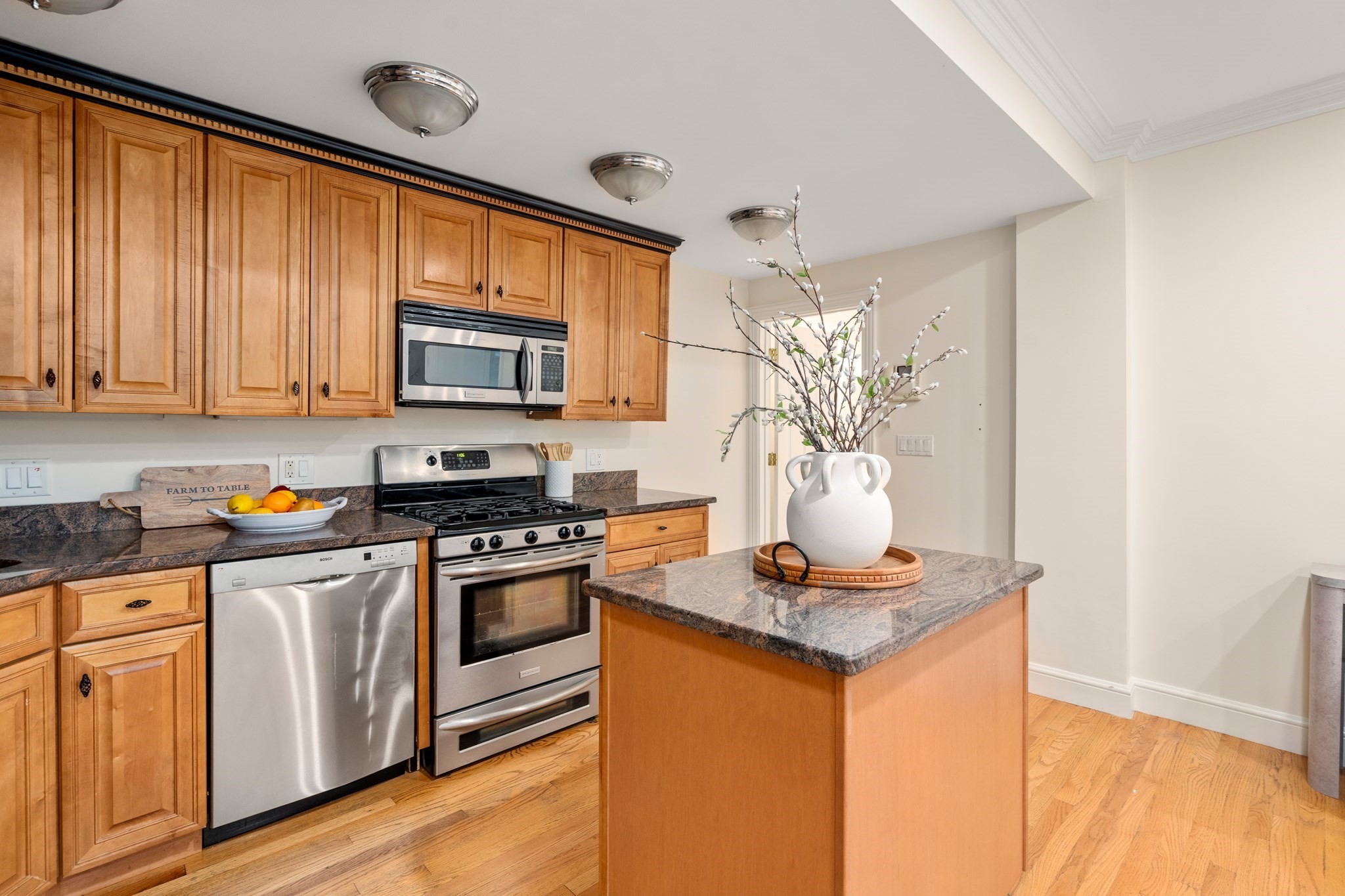 1724 Beacon St Unit 1, Brookline, MA 02445 - Image 3