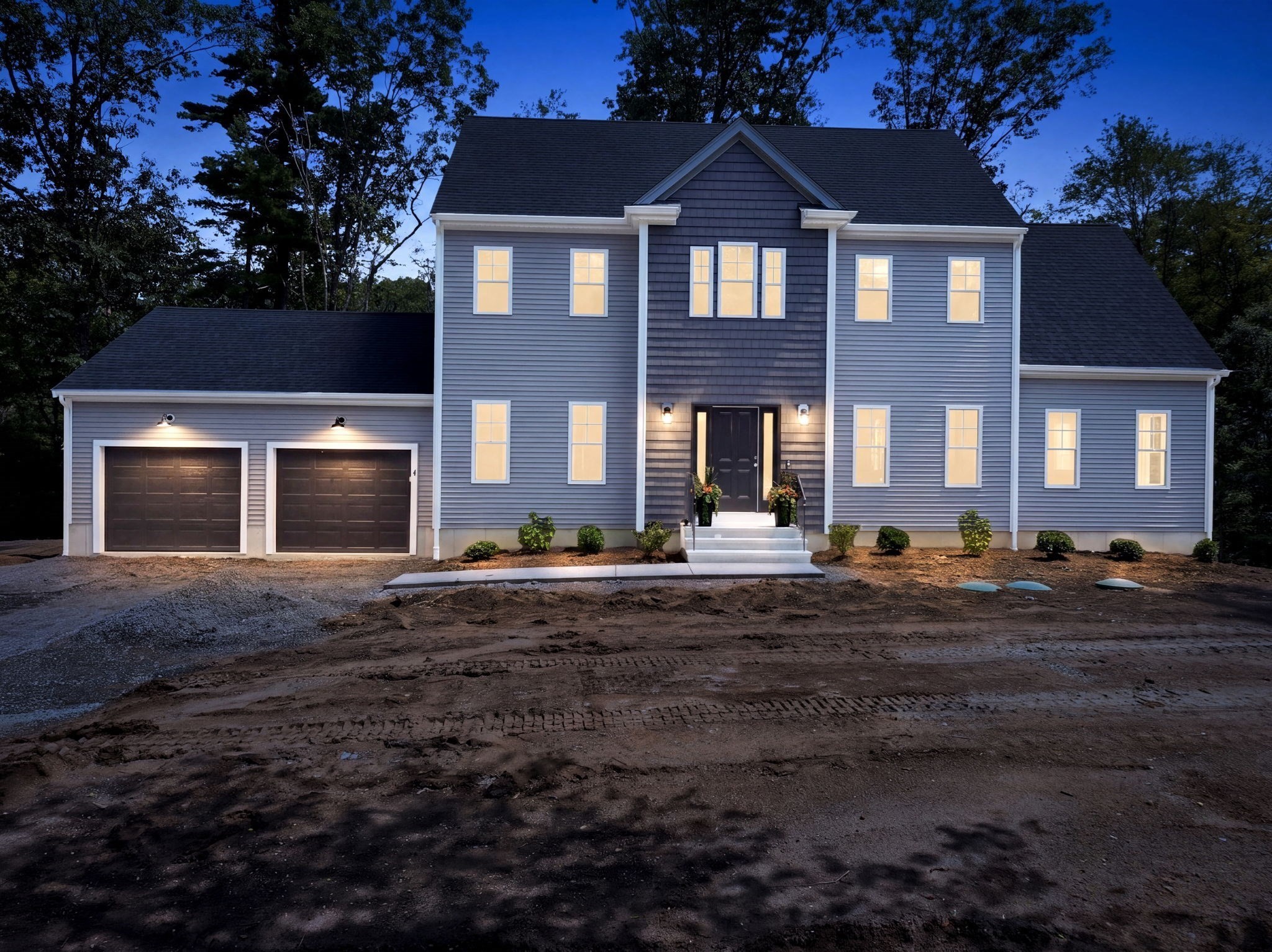 4 White Court, Douglas, MA 01516