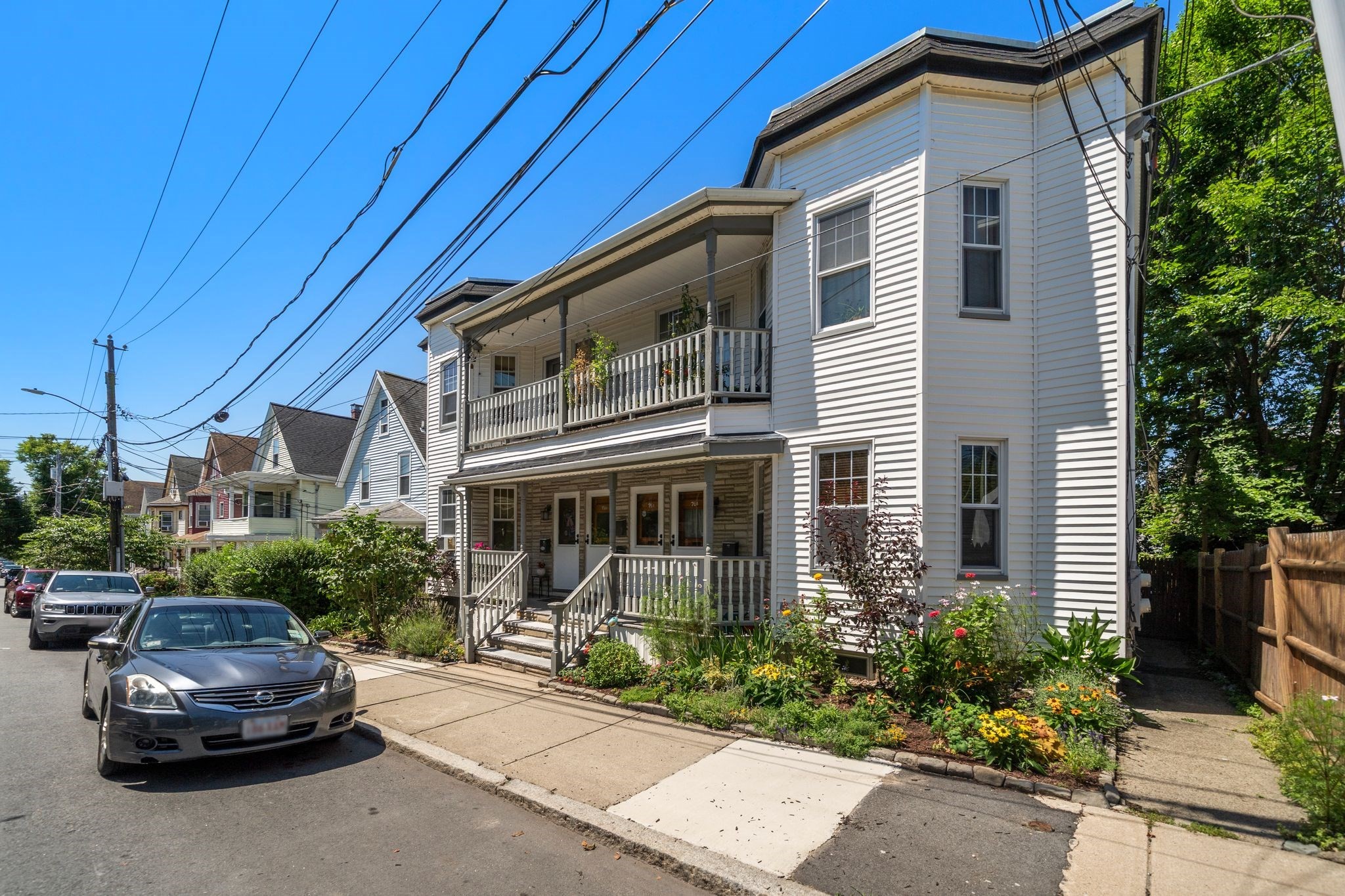 74 Trull St Unit B, Somerville, MA 02145
