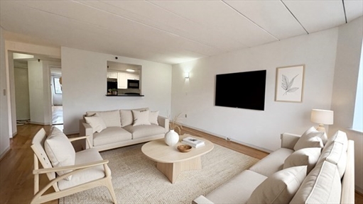 1933 Commonwealth Avenue, Apt 410