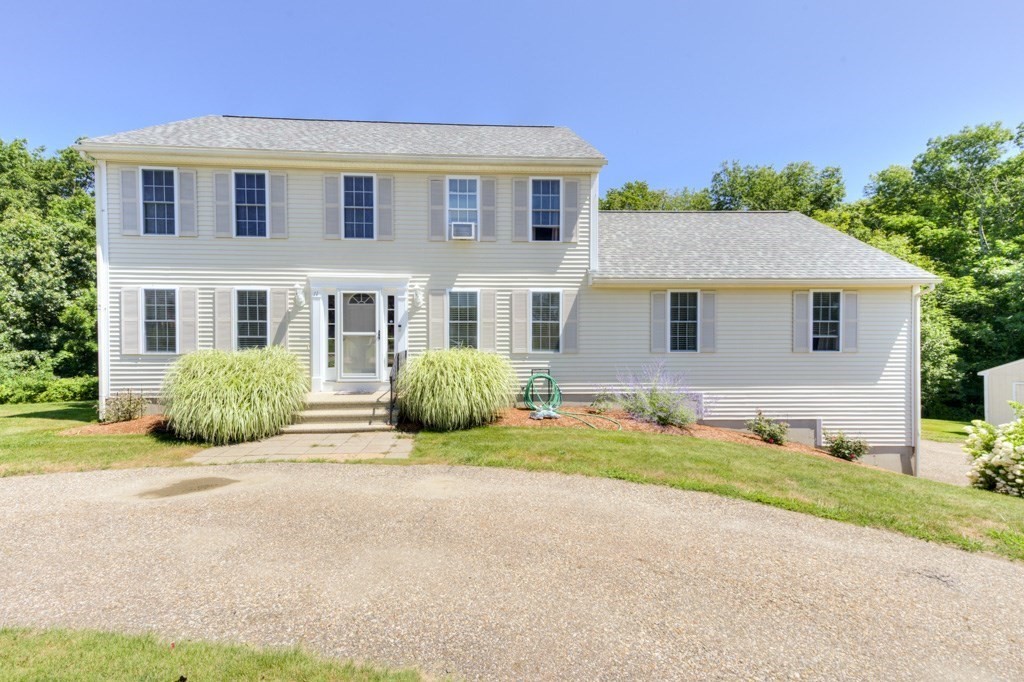 11 Hyland Ave, Leicester, MA 01524