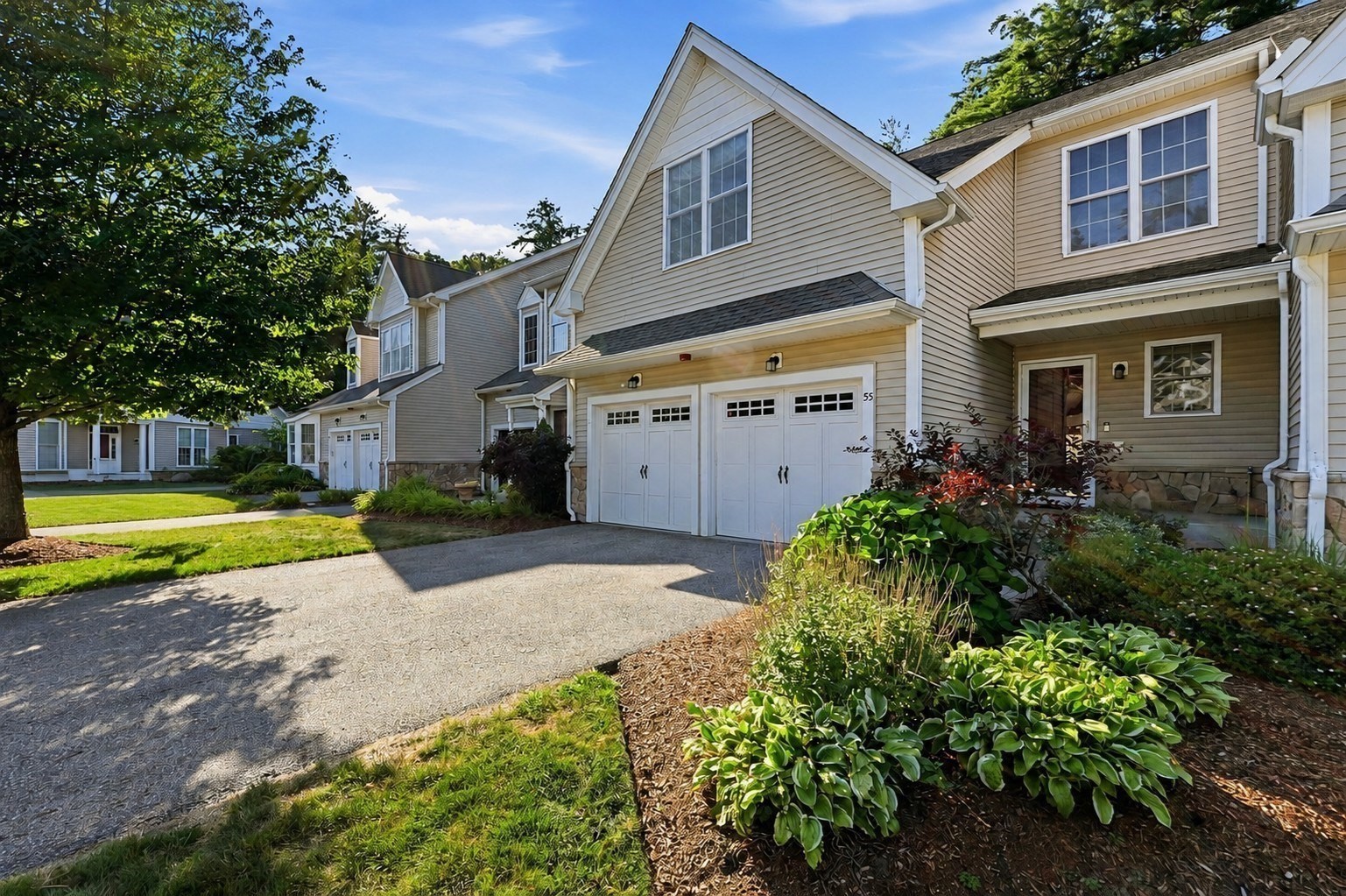 55 Pondside Dr Unit 55, Bolton, MA 01740