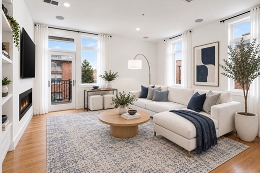 5 Mohawk St, Apt 2