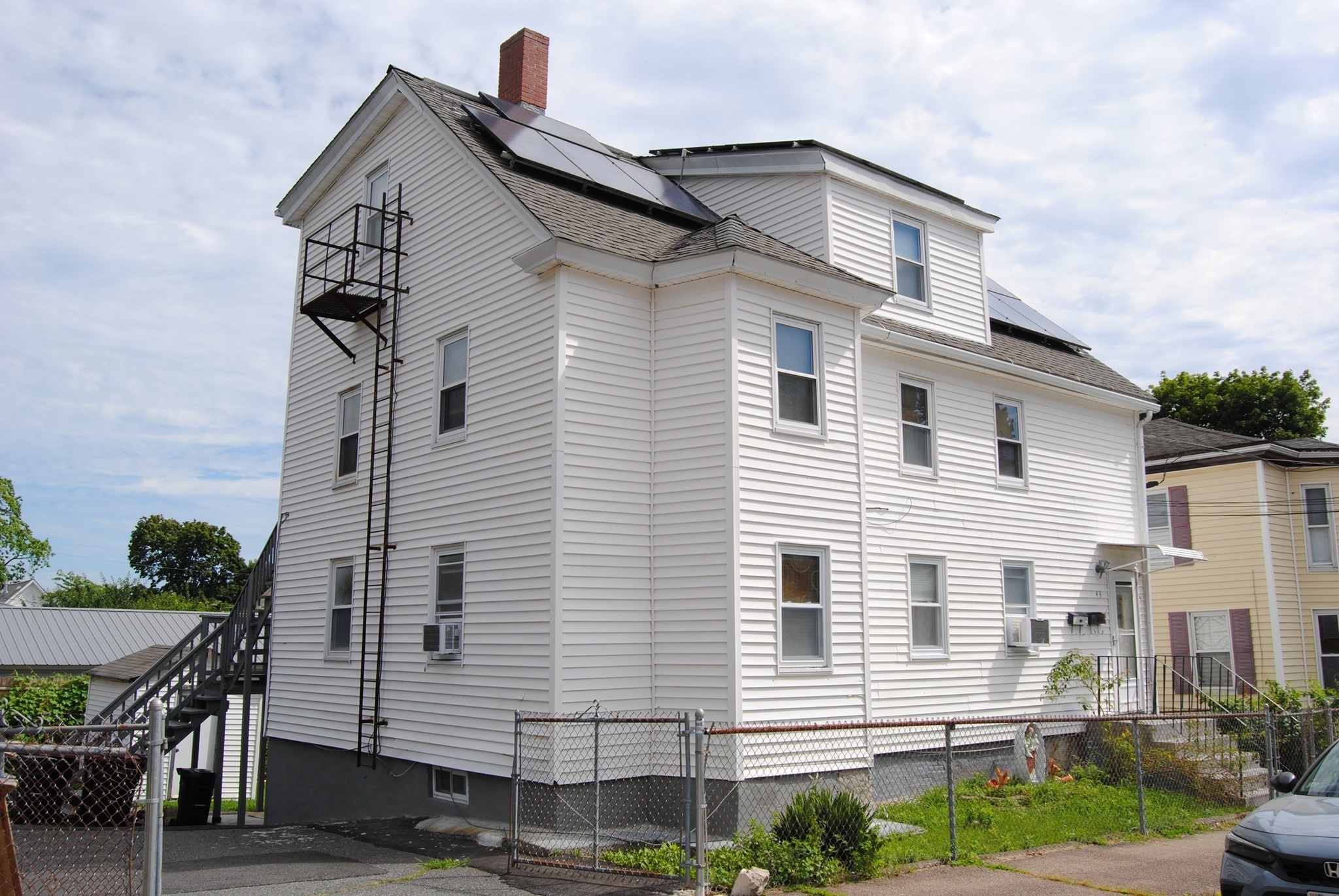 43 Huntington Street, Brockton, MA 02301