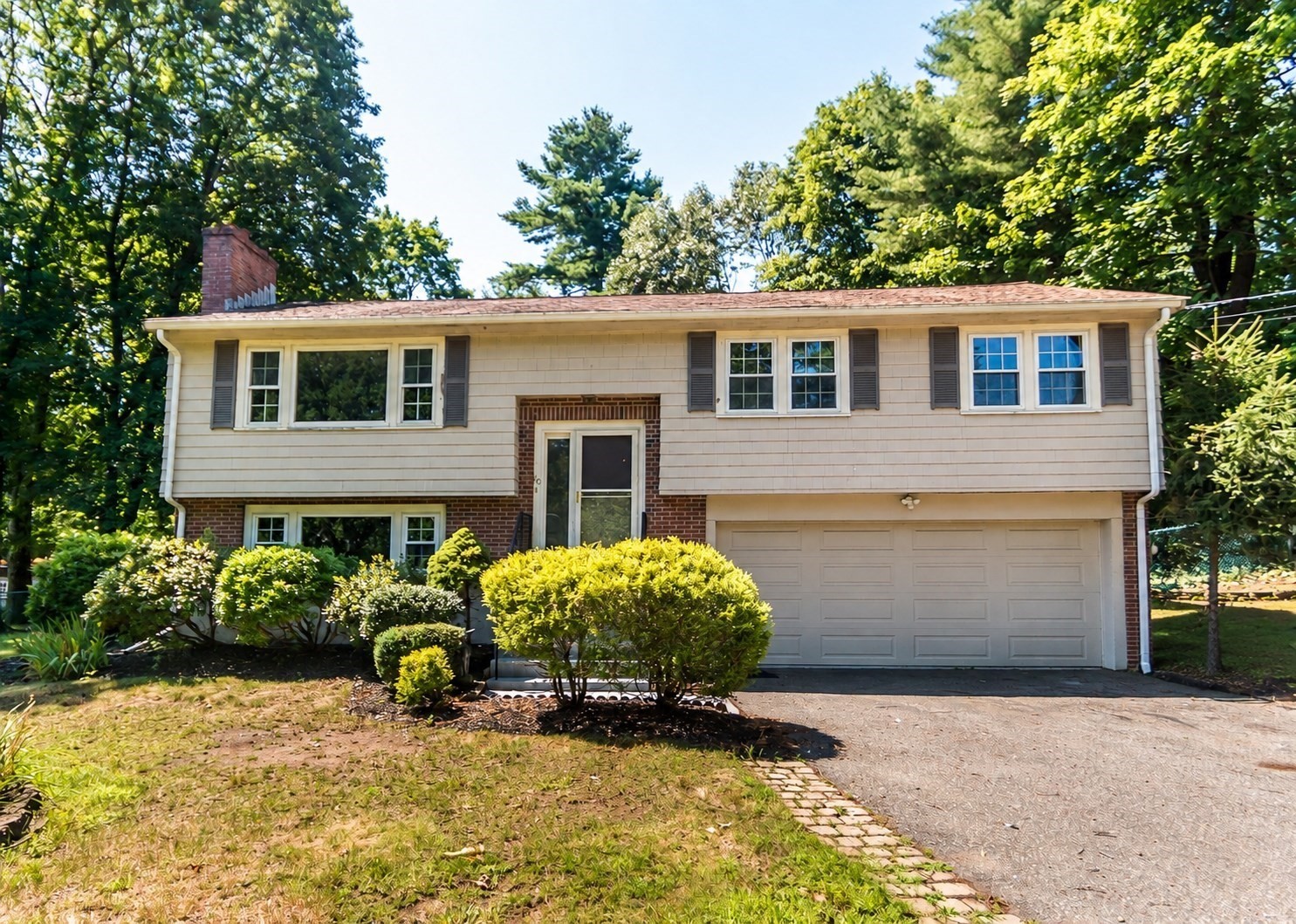 60 Worcester Lane, Waltham, MA 02451
