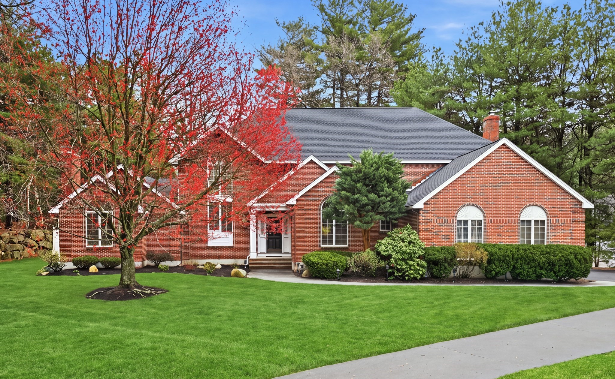 3 Newman Hill Dr, Andover, MA 01810