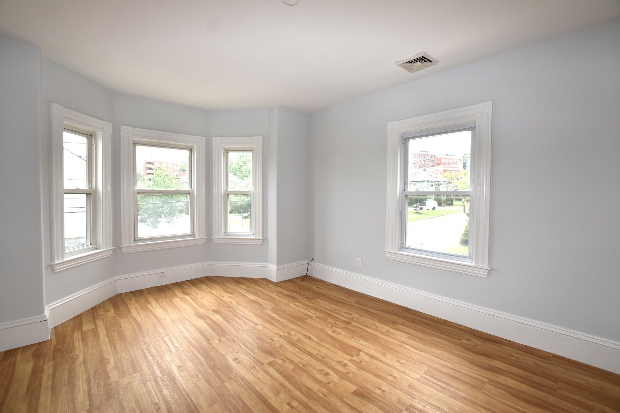 27 Highland St, Waltham, MA 02453 - Image 16