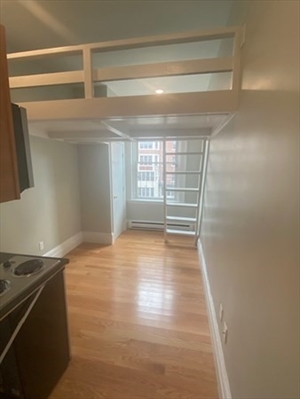 507 Beacon, Apt 8