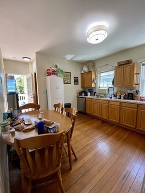 270 Harvard St, Apt 1