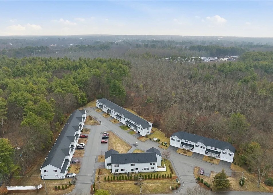 90 Rangeway Rd Unit 303, Billerica, MA 01862